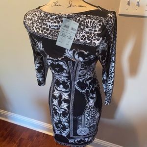 Cache stunning brand new Dress size 4